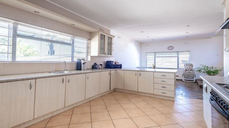 5 Bedroom Property for Sale in Parow North Western Cape